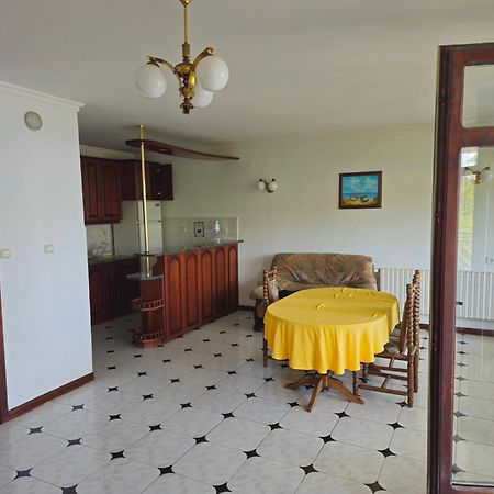 Lazur Seaview Apartment Pomorie Luaran gambar